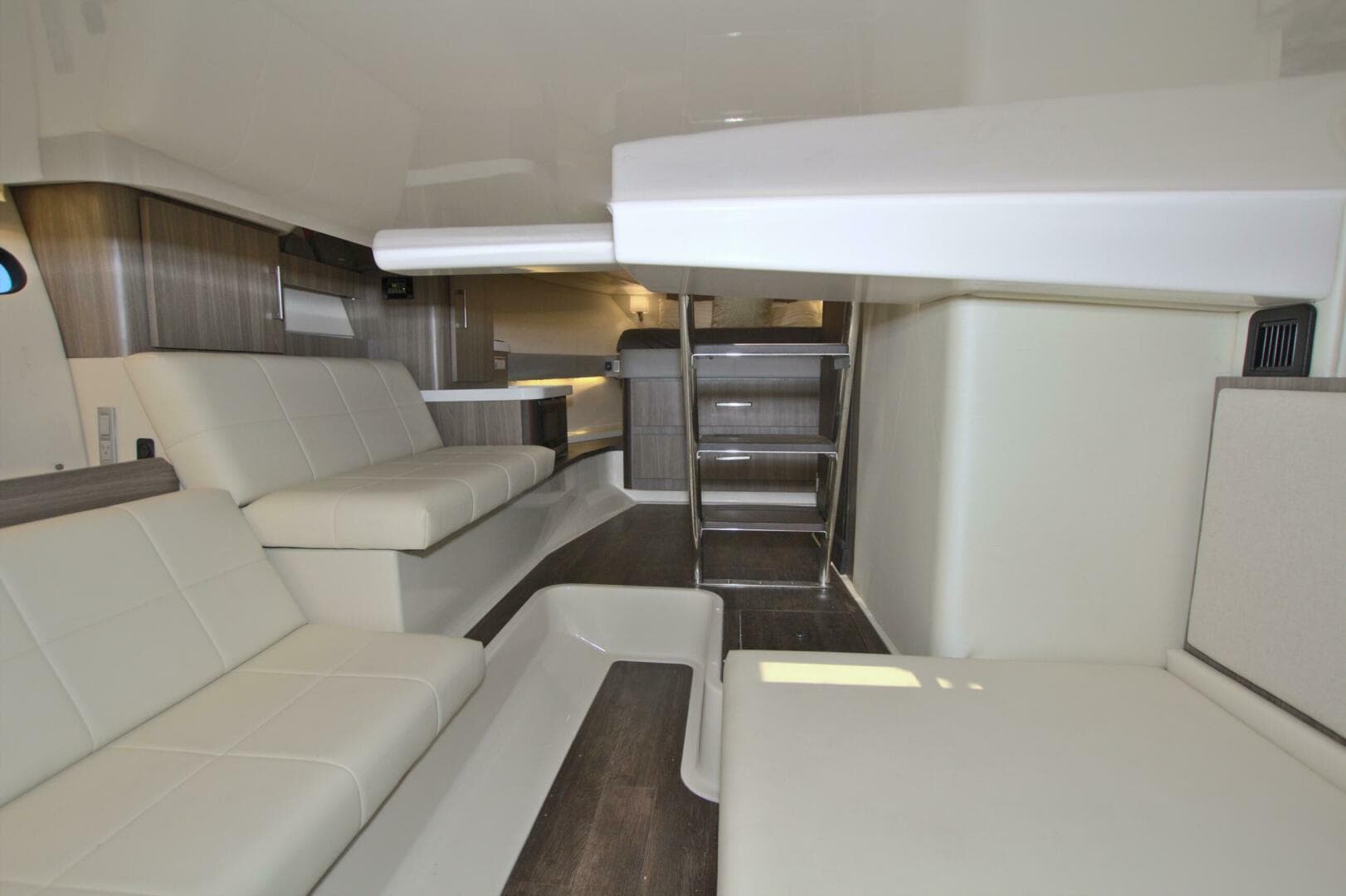 2021 Regal 36 Xo — photo 64