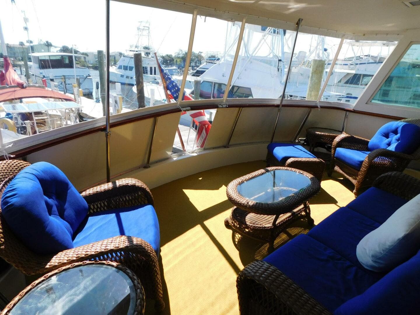 1987 Hatteras 54 — photo 5