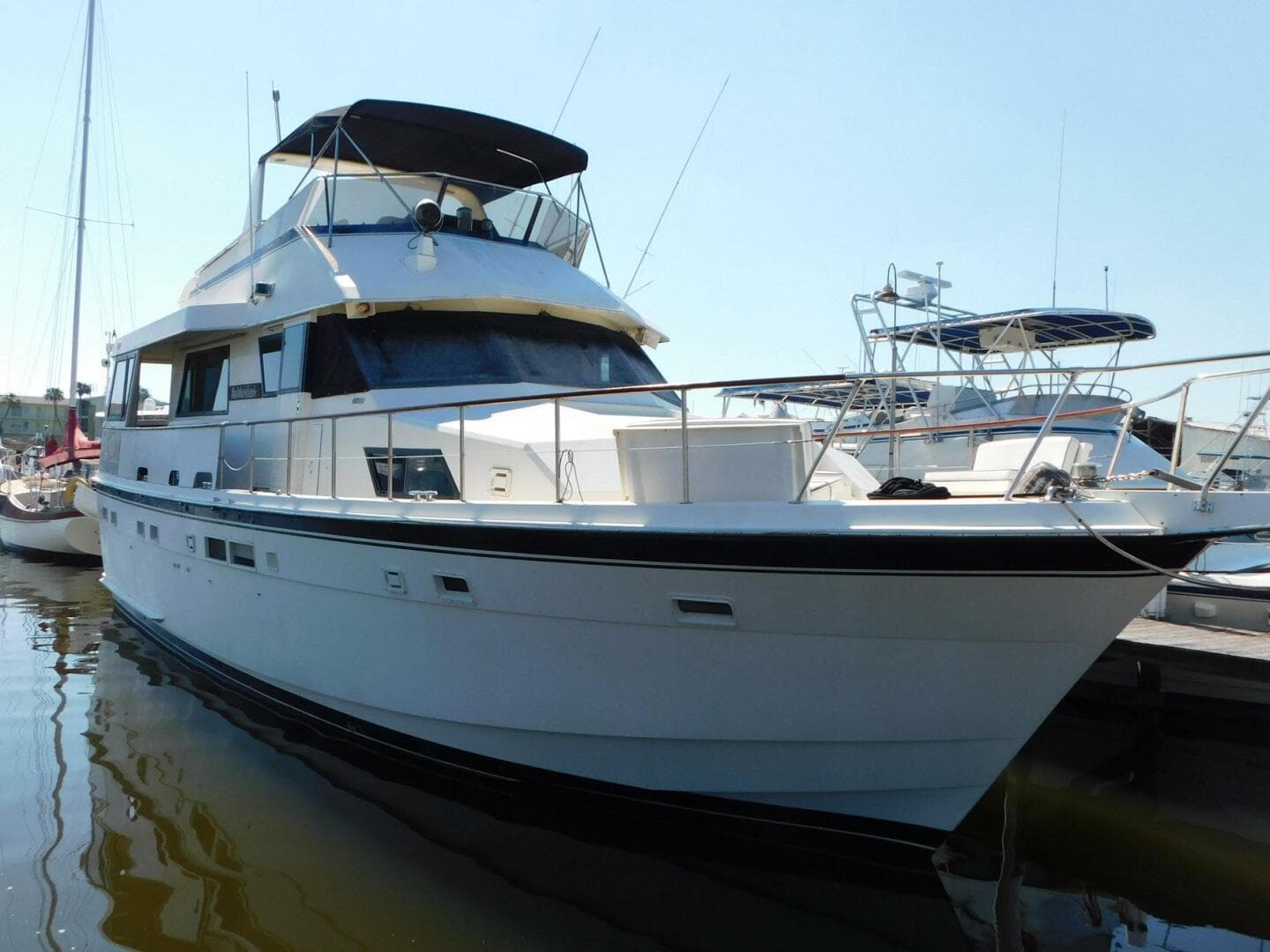 1987 Hatteras 54 — photo 1