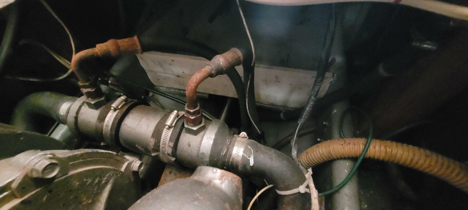 1985 Duffy Flybridge Cruiser — photo 20