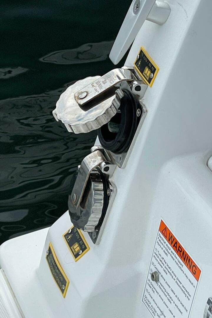 2023 Beneteau Antares 8 — photo 27