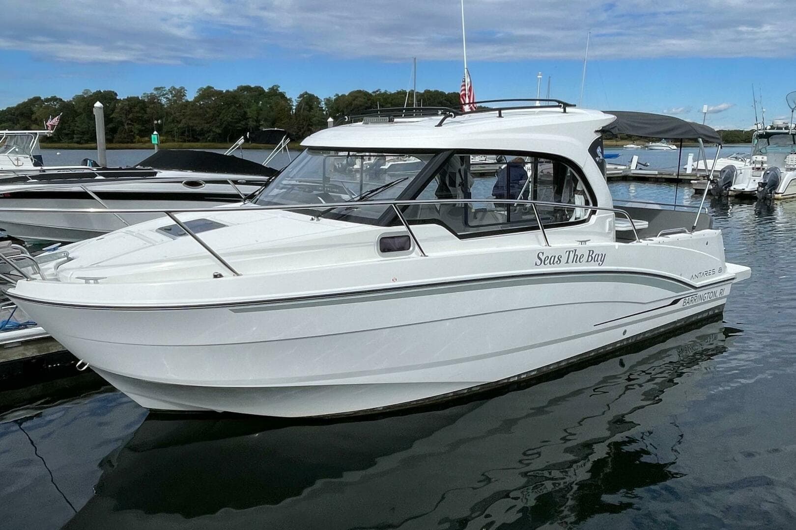 2023 Beneteau Antares 8