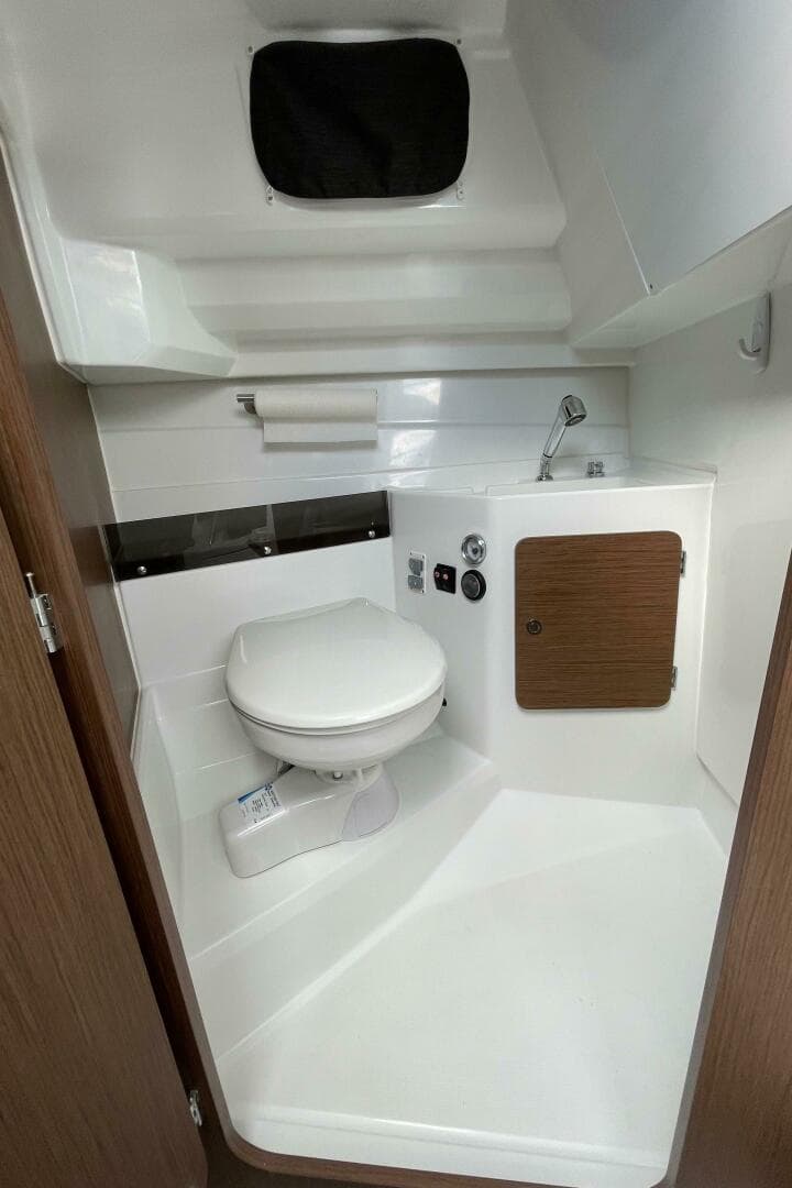 2023 Beneteau Antares 8 — photo 14