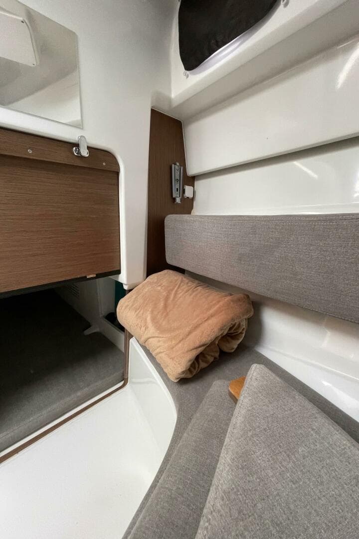 2023 Beneteau Antares 8 — photo 13