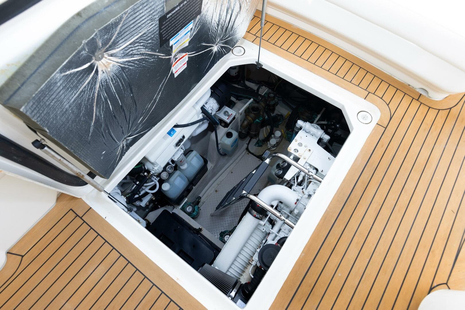 2008 Sea Ray 480 Sundancer — photo 44