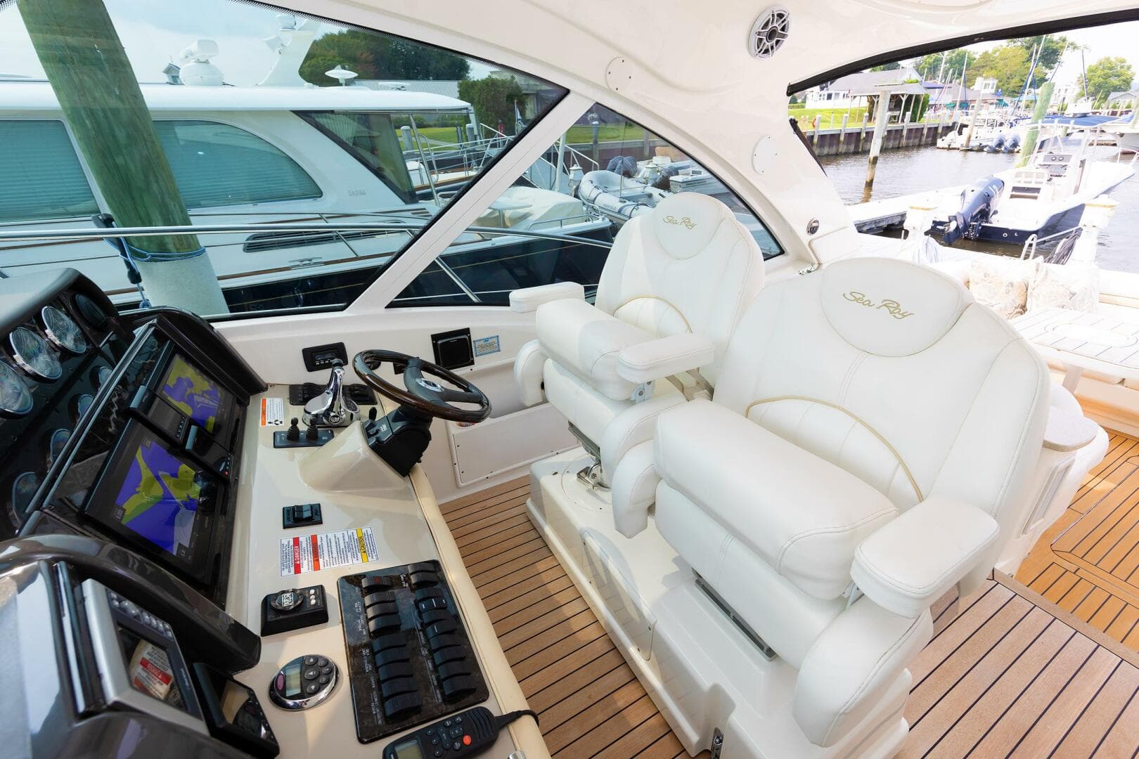 2008 Sea Ray 480 Sundancer — photo 14