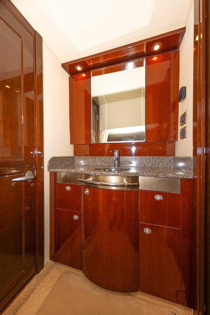 2008 Sea Ray 480 Sundancer — photo 35