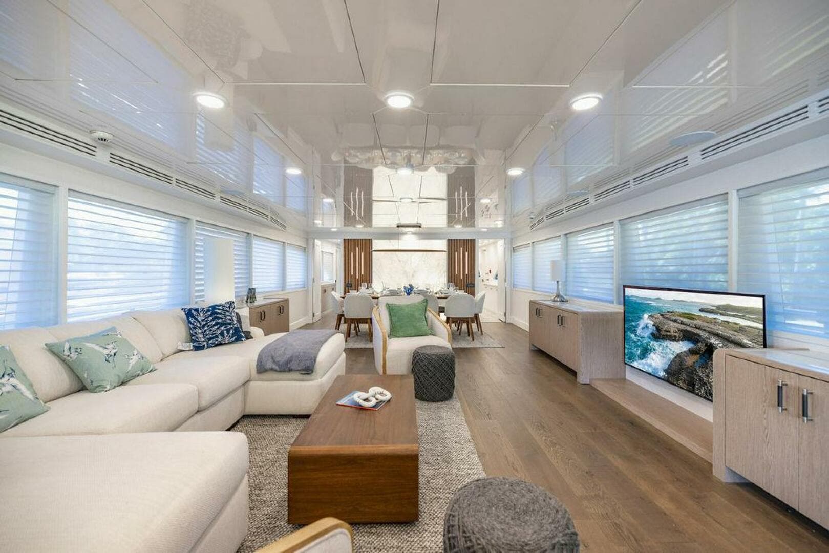 2011 Mengi Yay 115 — photo 34