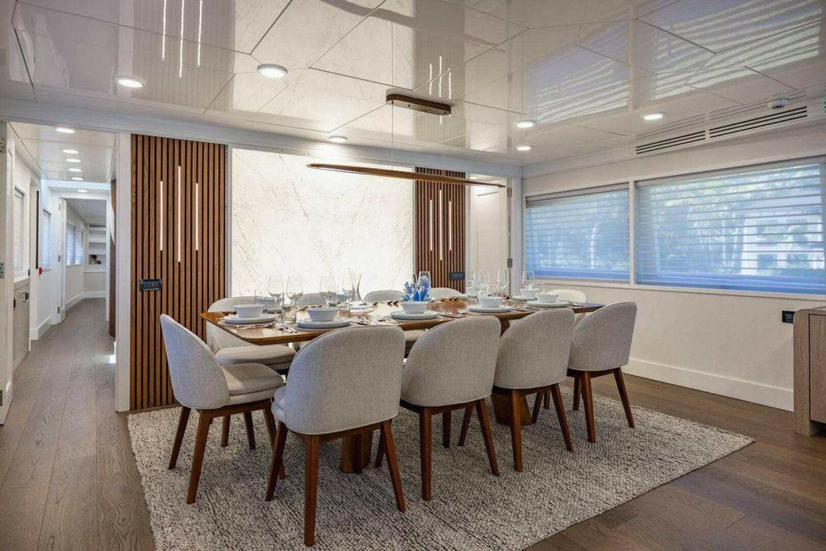 2011 Mengi Yay 115 — photo 36