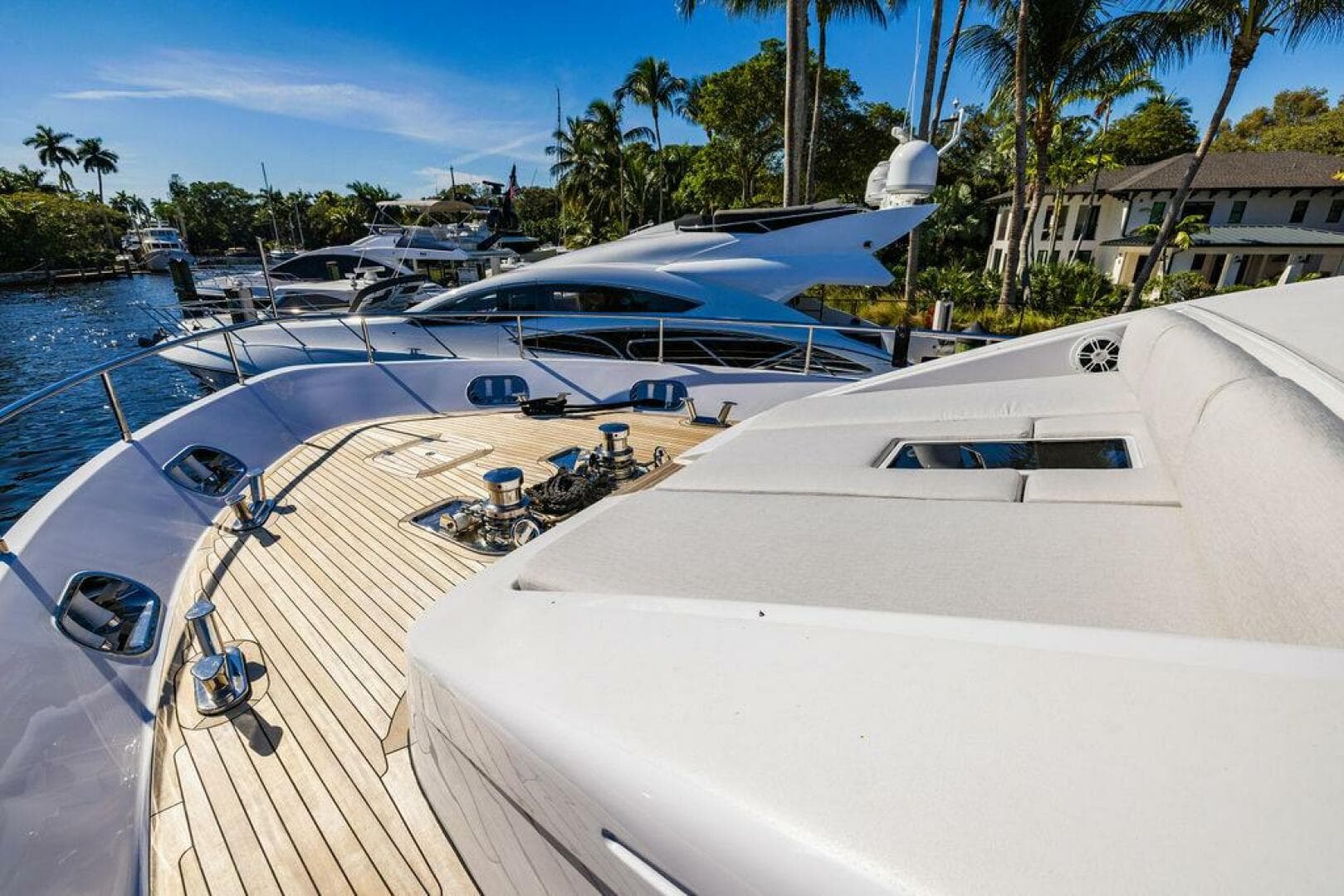 2011 Mengi Yay 115 — photo 19