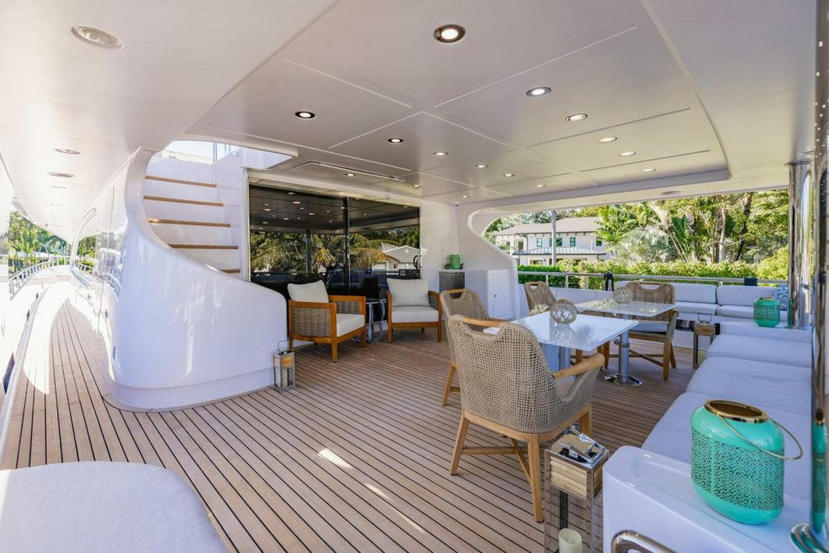 2011 Mengi Yay 115 — photo 17