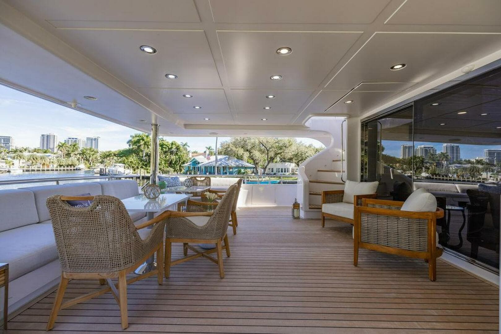 2011 Mengi Yay 115 — photo 14