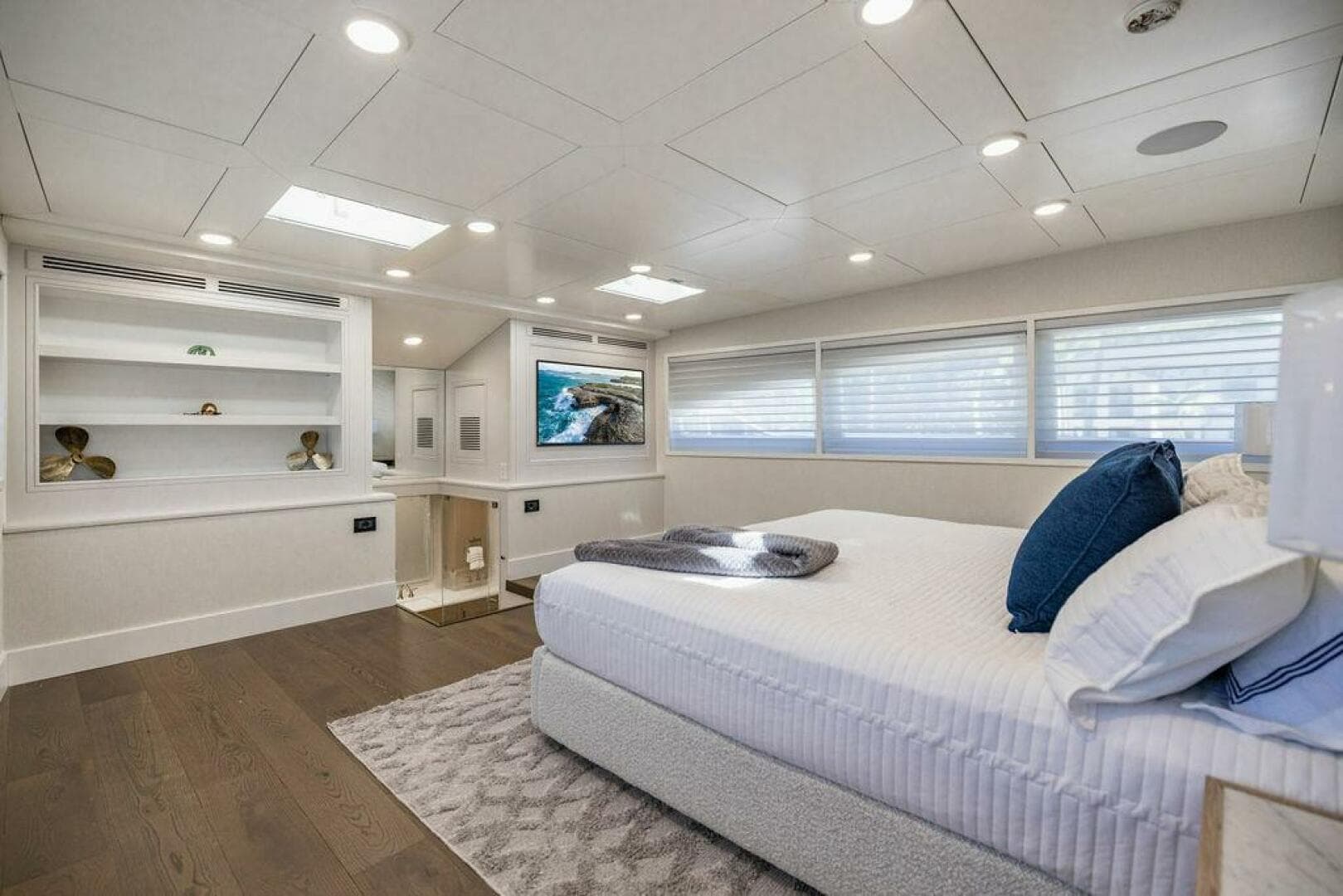 2011 Mengi Yay 115 — photo 45