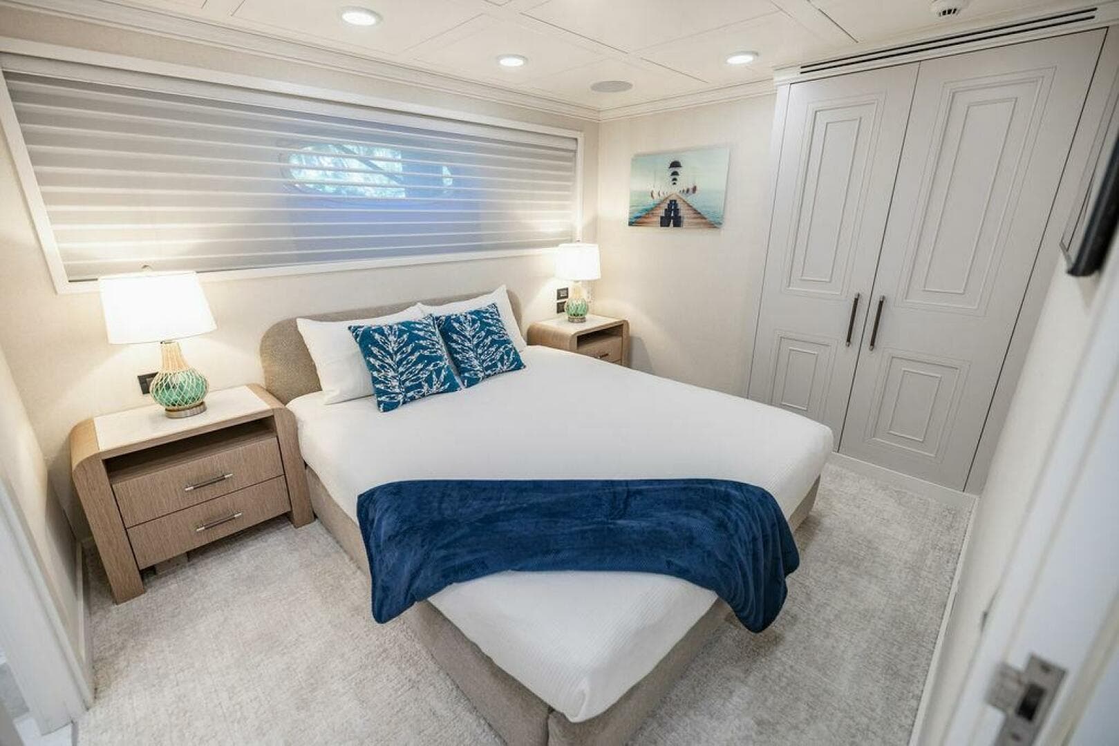 2011 Mengi Yay 115 — photo 60