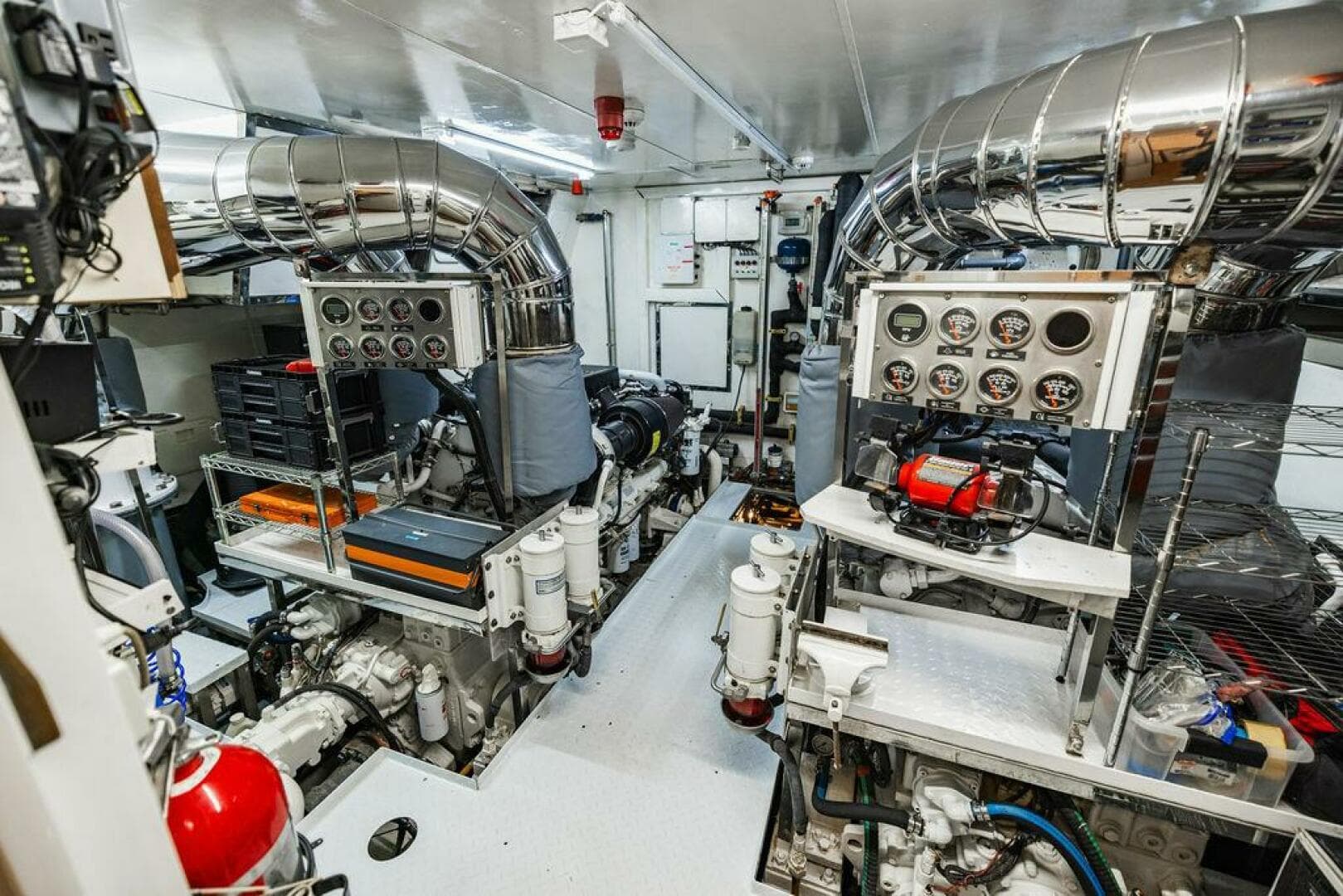 2011 Mengi Yay 115 — photo 78