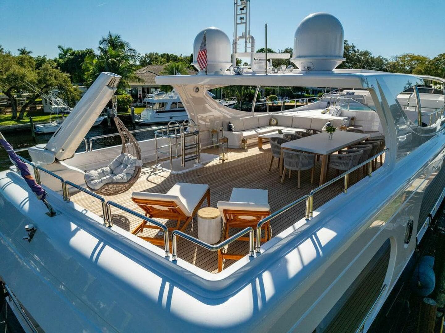 2011 Mengi Yay 115 — photo 10