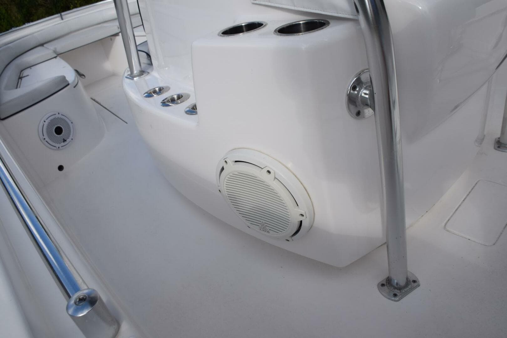 2016 Contender 22 Sport — photo 17