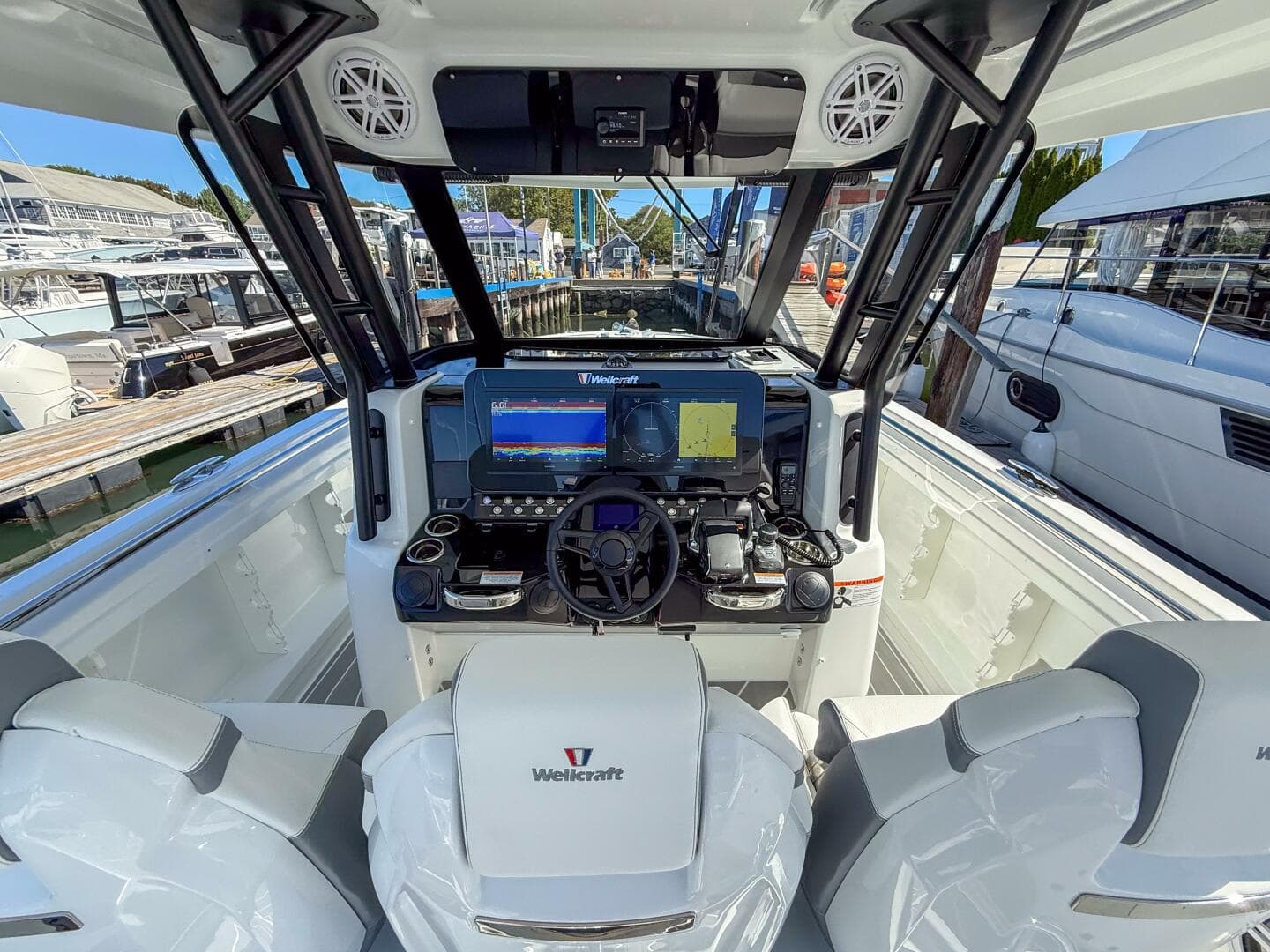 2026 Wellcraft 38 T-Top — photo 6