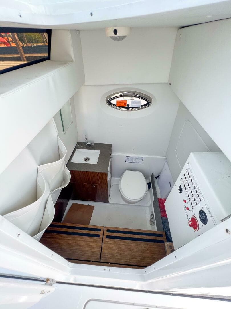 2024 Wellcraft 302 — photo 7