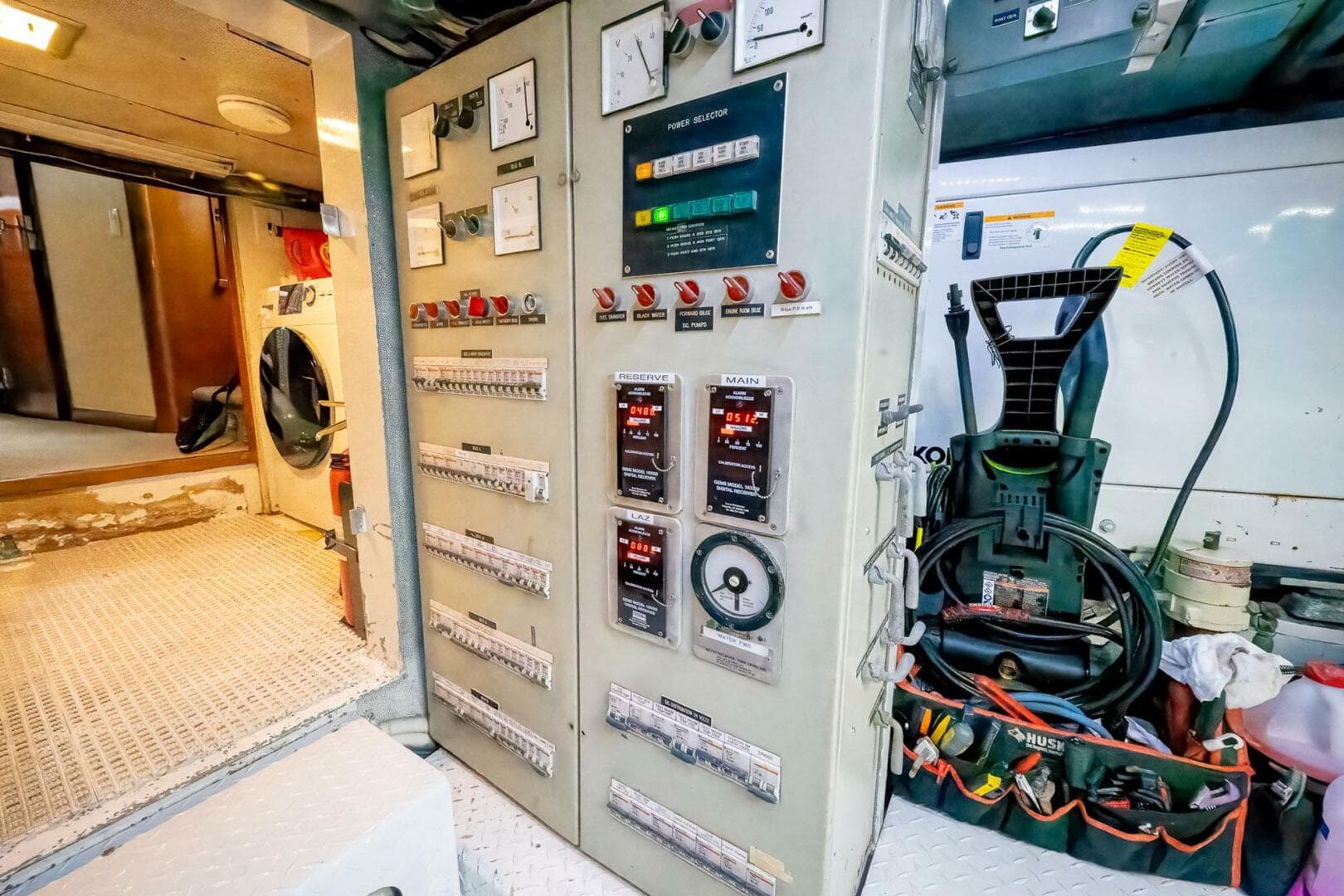 1984 Burger 91 — photo 62