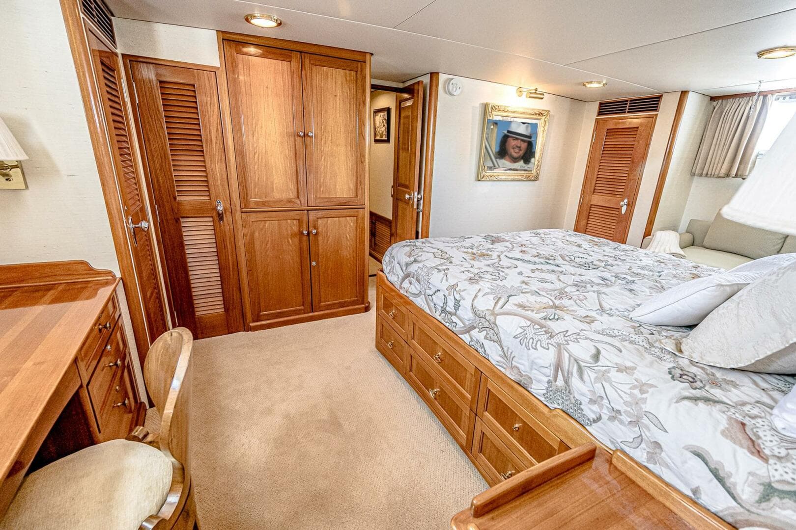 1984 Burger 91 — photo 35