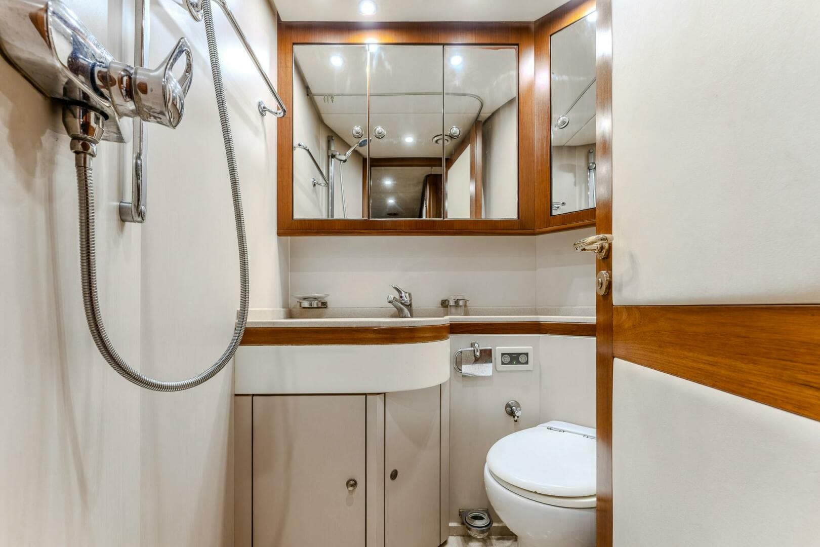 1993 Hakvoort — photo 26