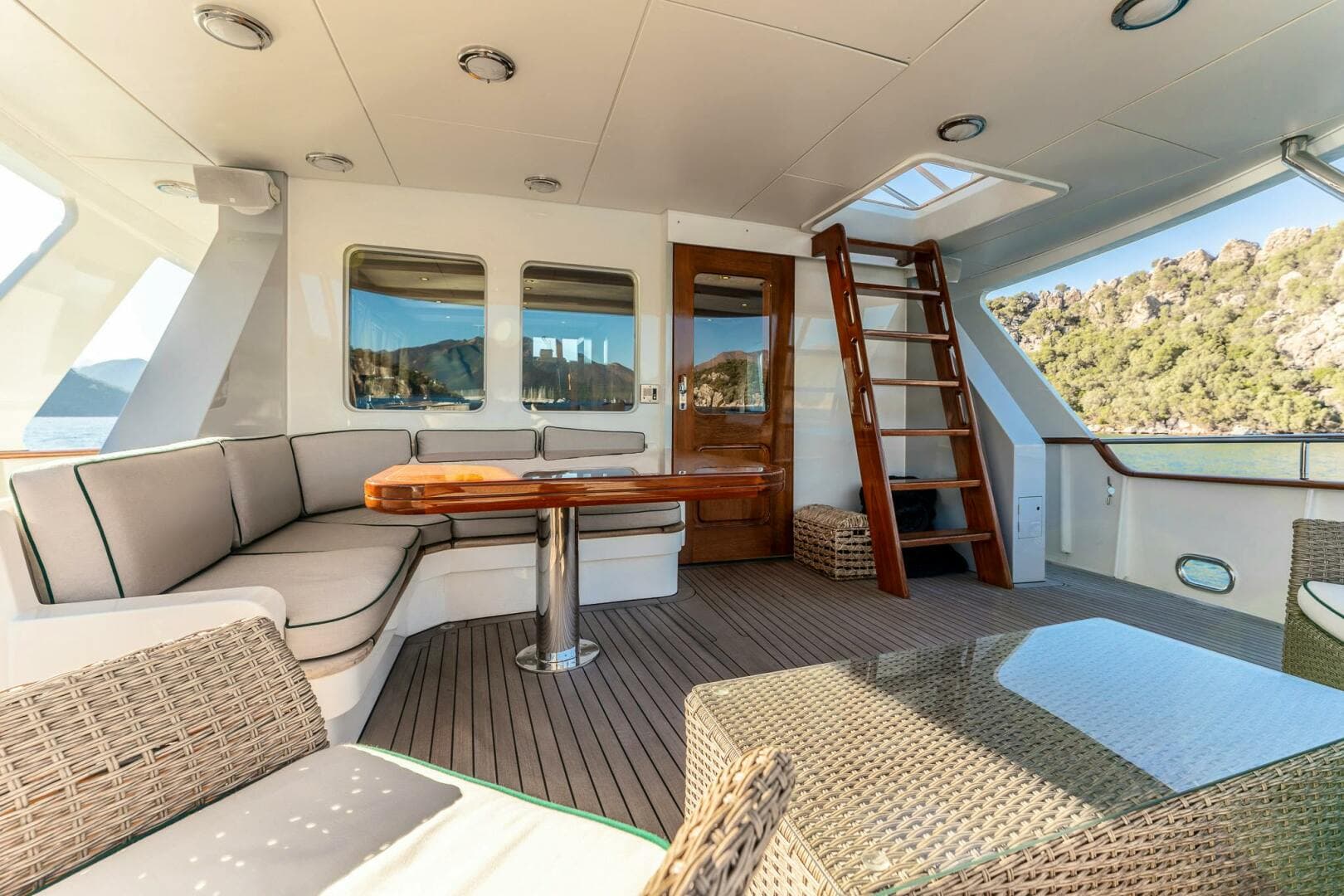 1993 Hakvoort — photo 46