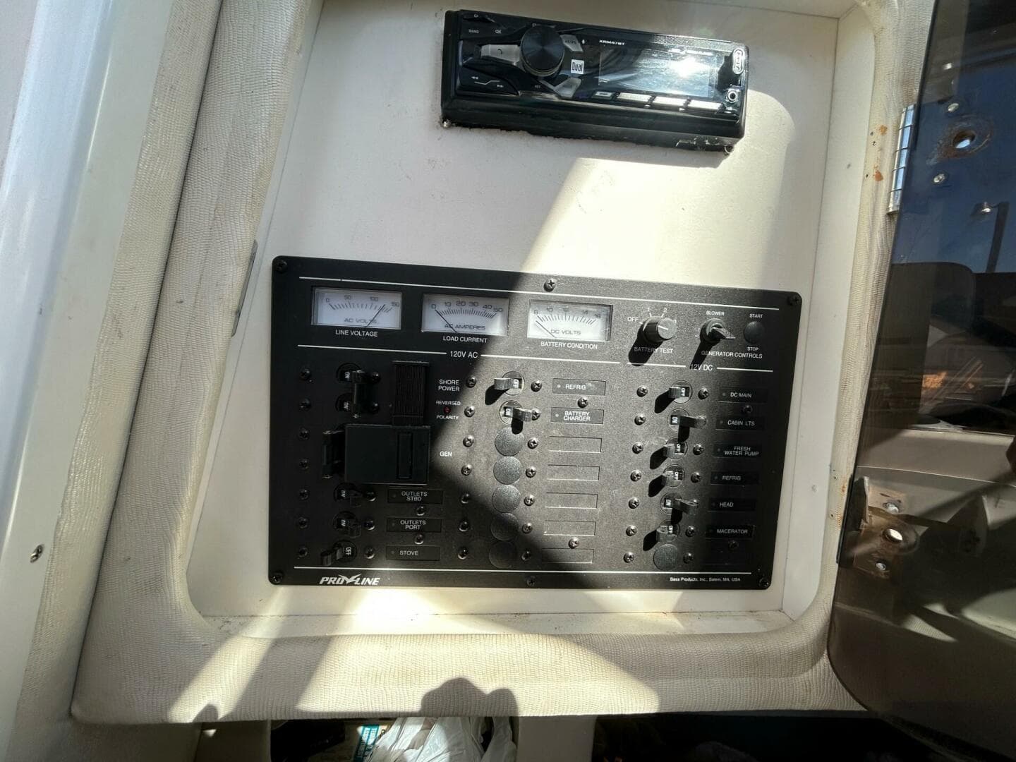 1997 Pro-Line 2810 Walkaround — photo 27