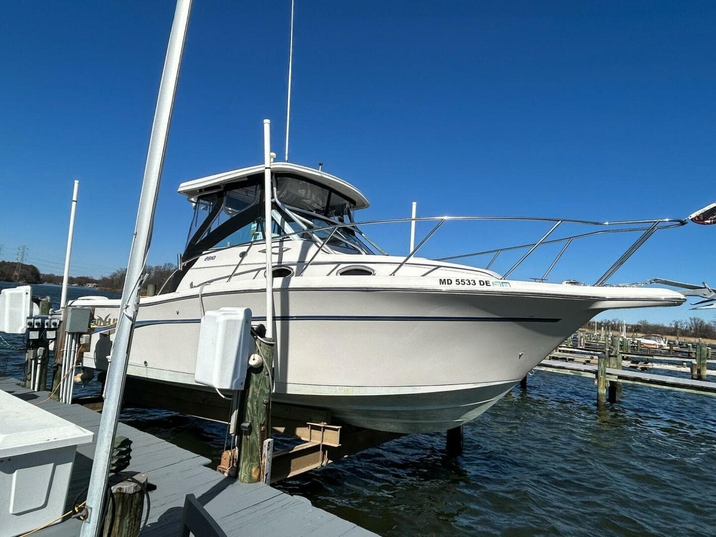 1997 Pro-Line 2810 Walkaround — photo 3