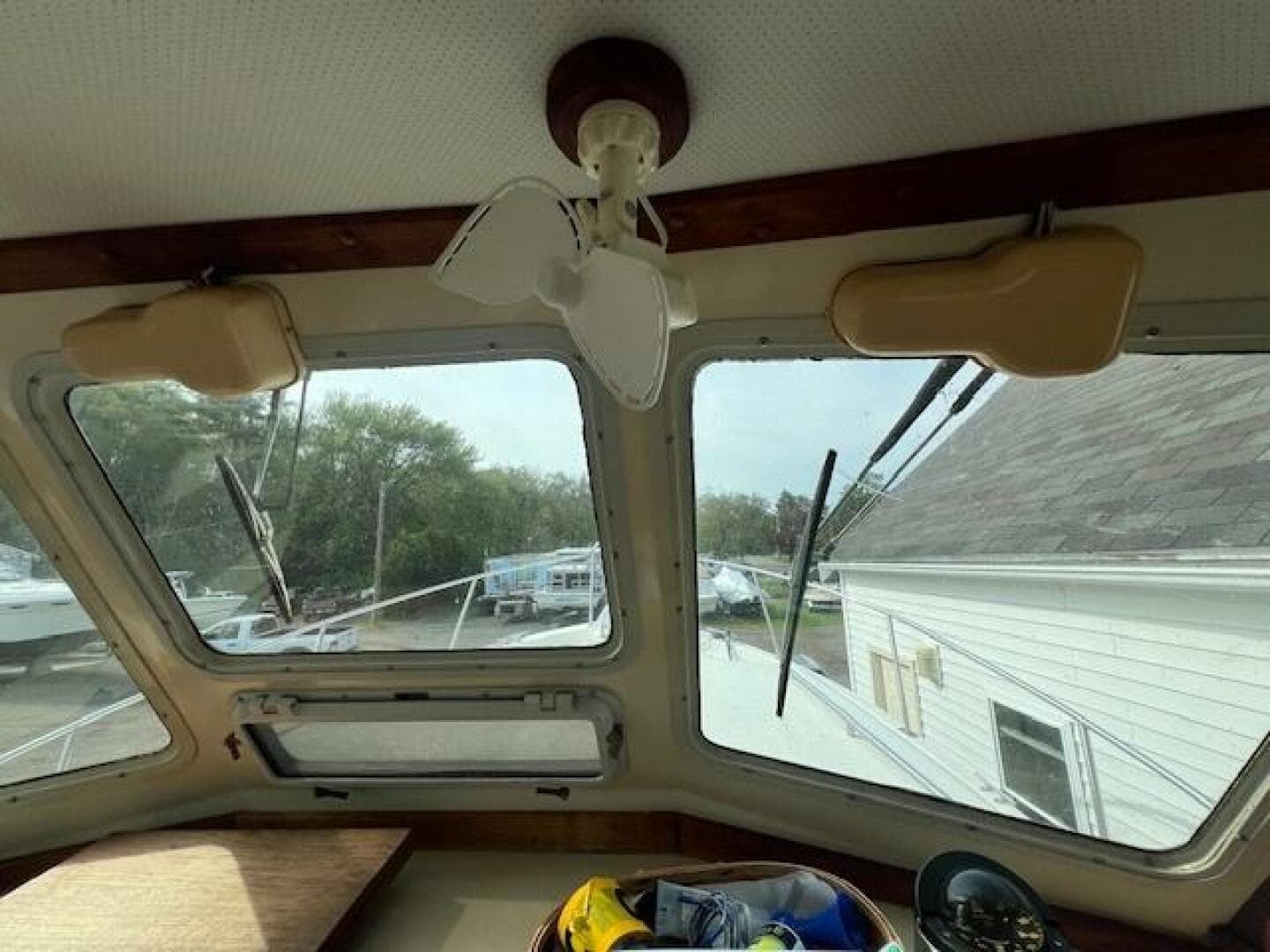 1989 Blue Seas Flybridge Cruiser — photo 9