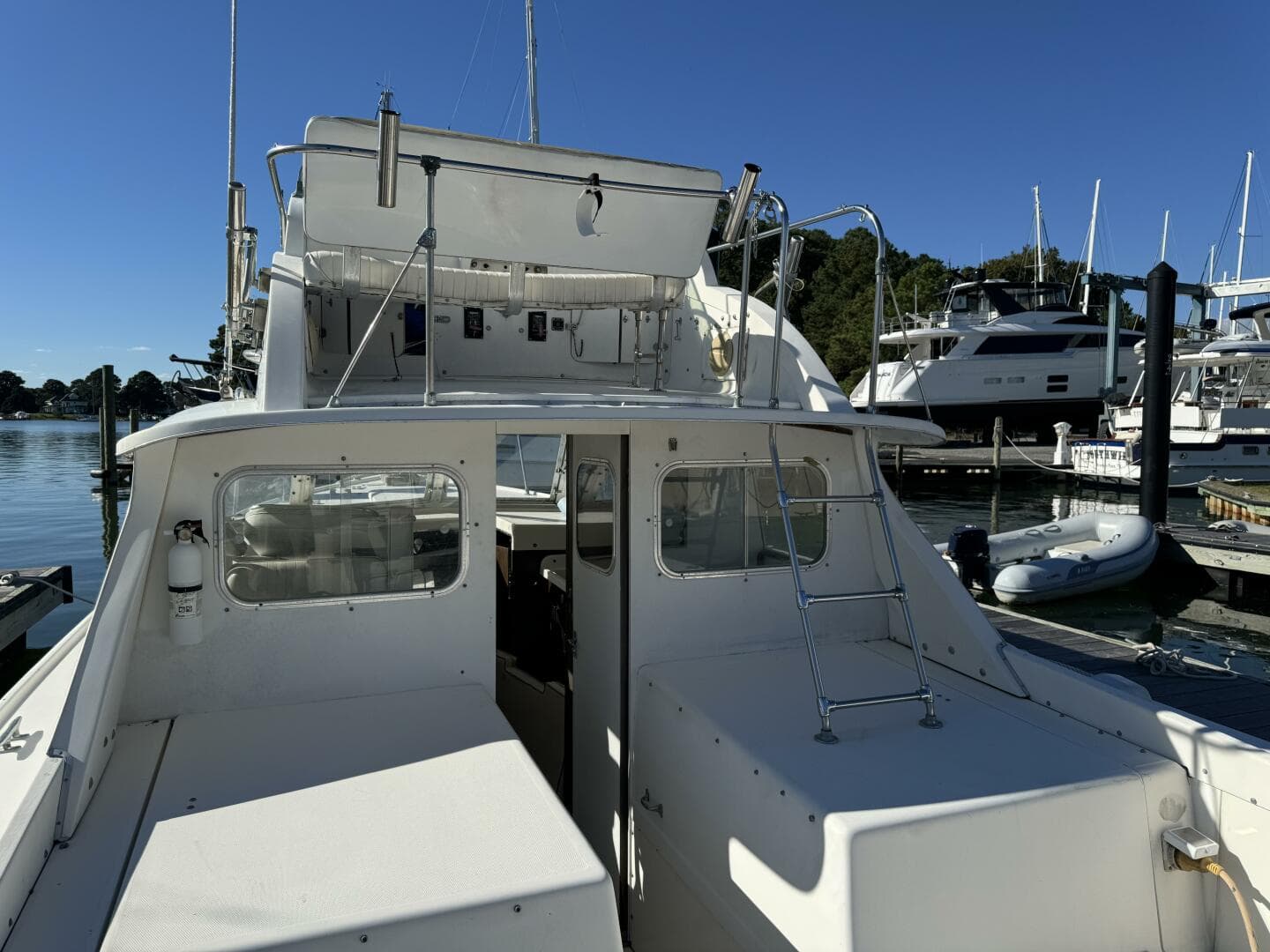 1977 Bertram 31 — photo 45