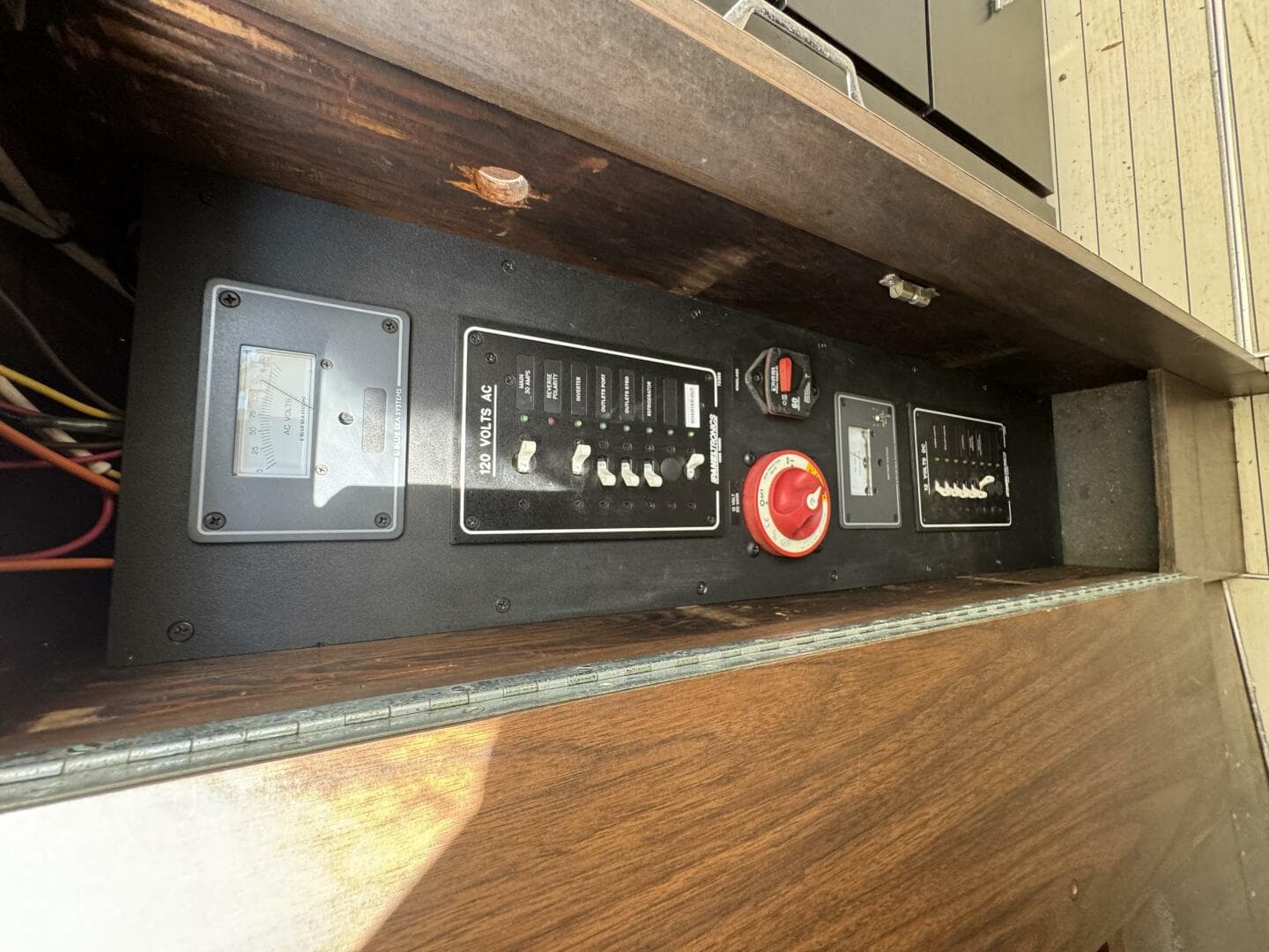 1977 Bertram 31 — photo 14