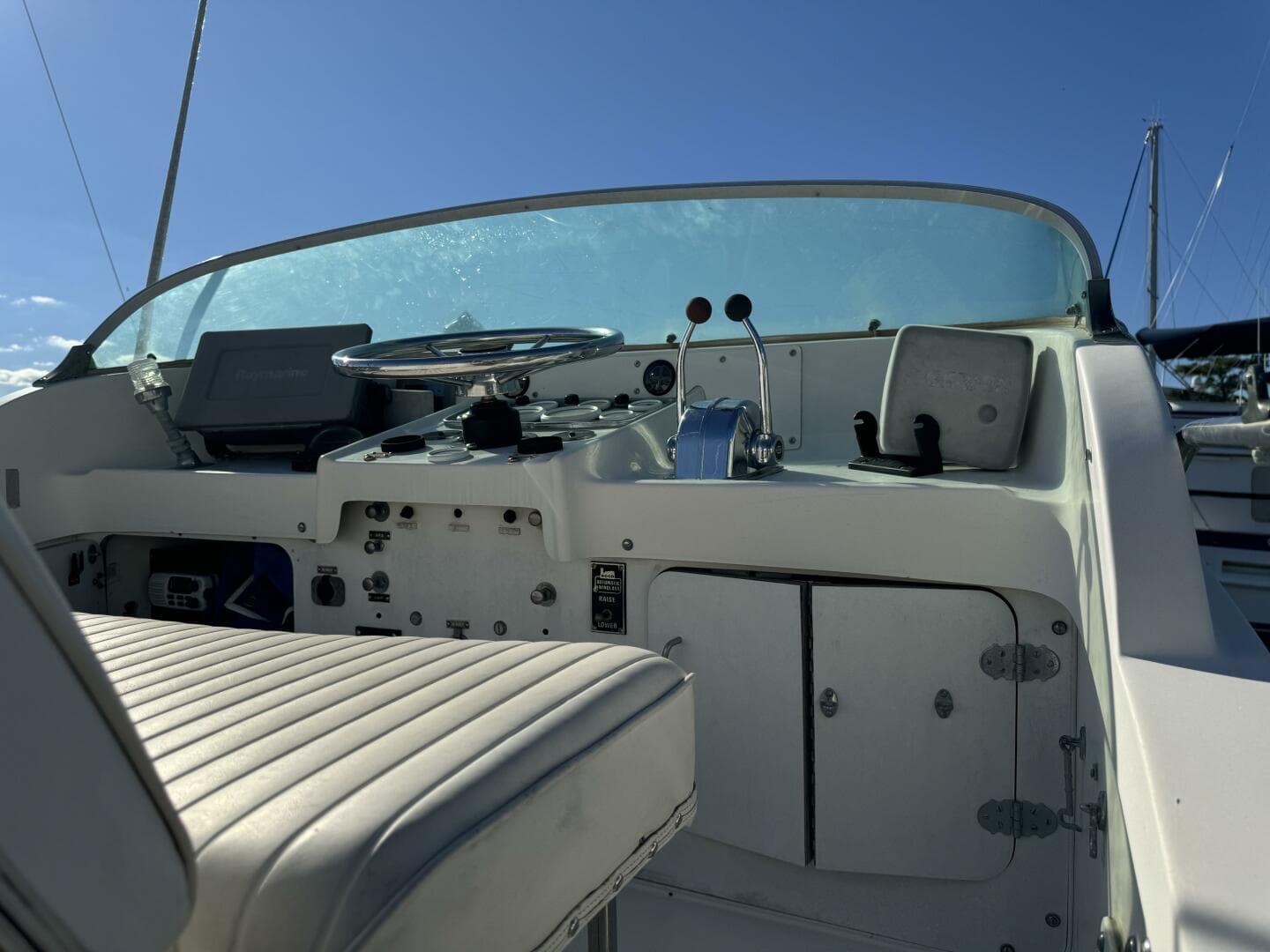 1977 Bertram 31 — photo 36