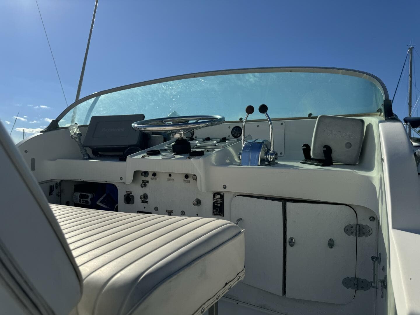 1977 Bertram 31 — photo 35