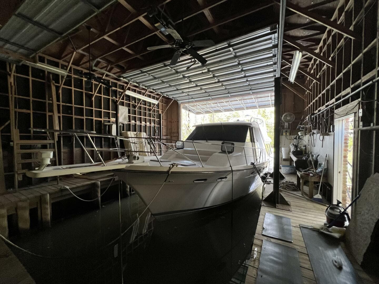 2000 Bayliner 4788 — photo 48