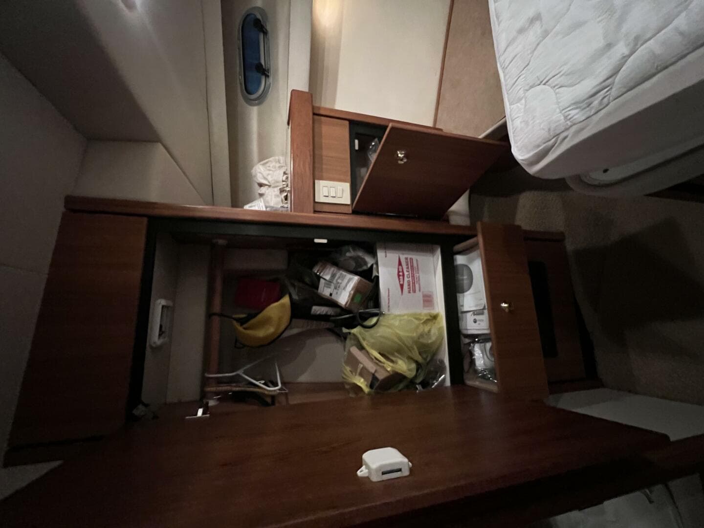 2000 Bayliner 4788 — photo 26