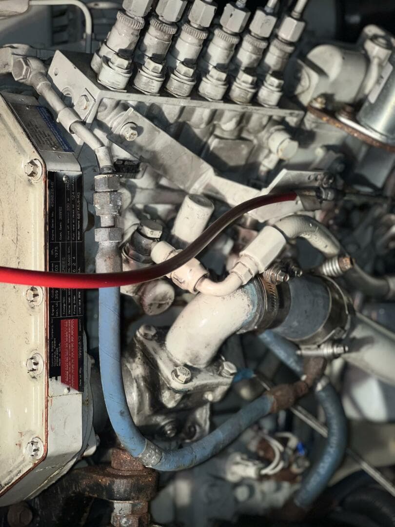 2000 Bayliner 4788 — photo 35