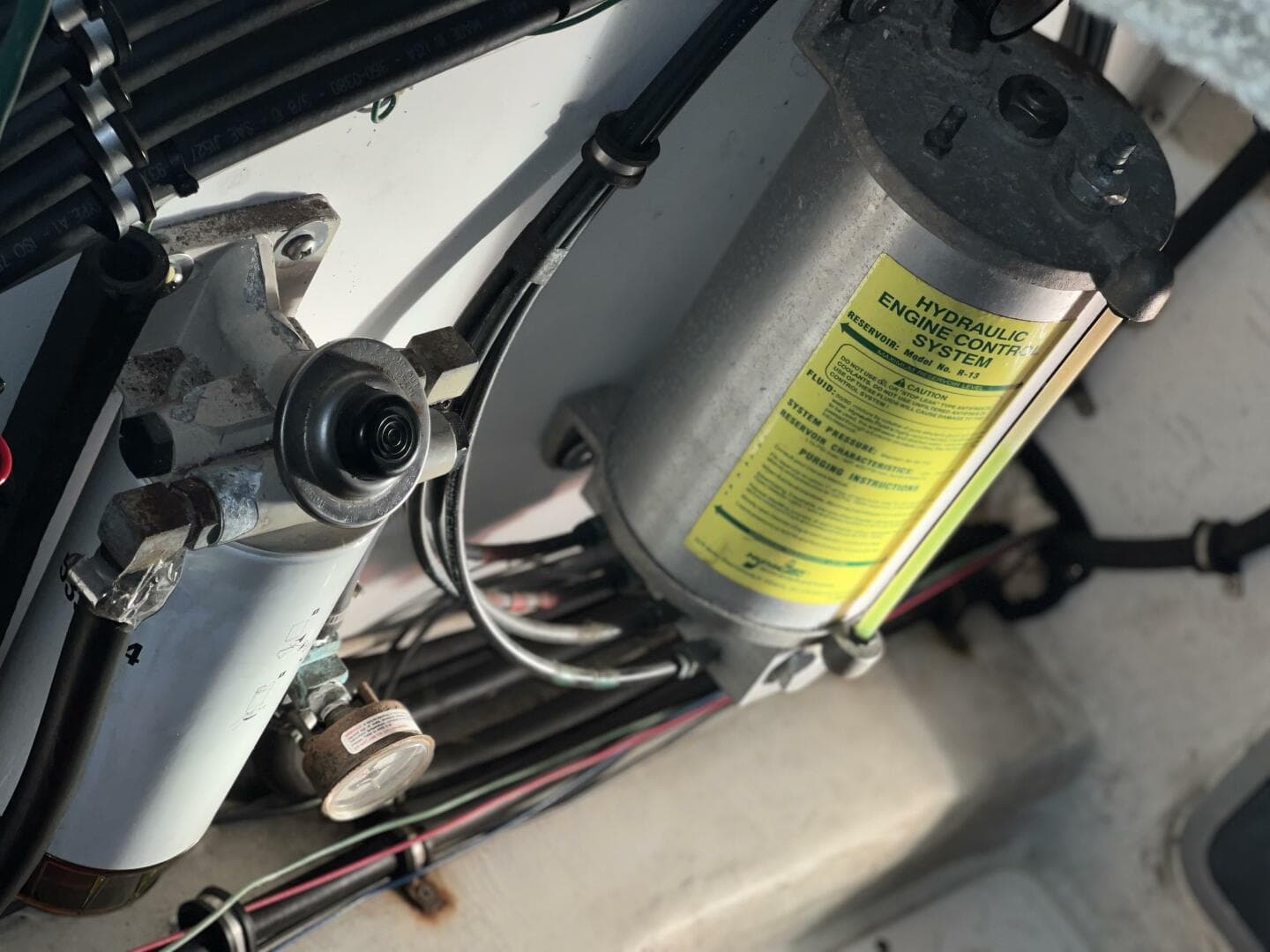 2000 Bayliner 4788 — photo 39