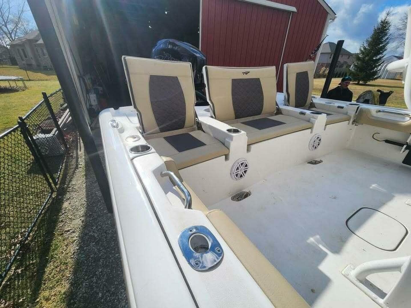 2021 Tidewater 2500 Carolina Bay — photo 8