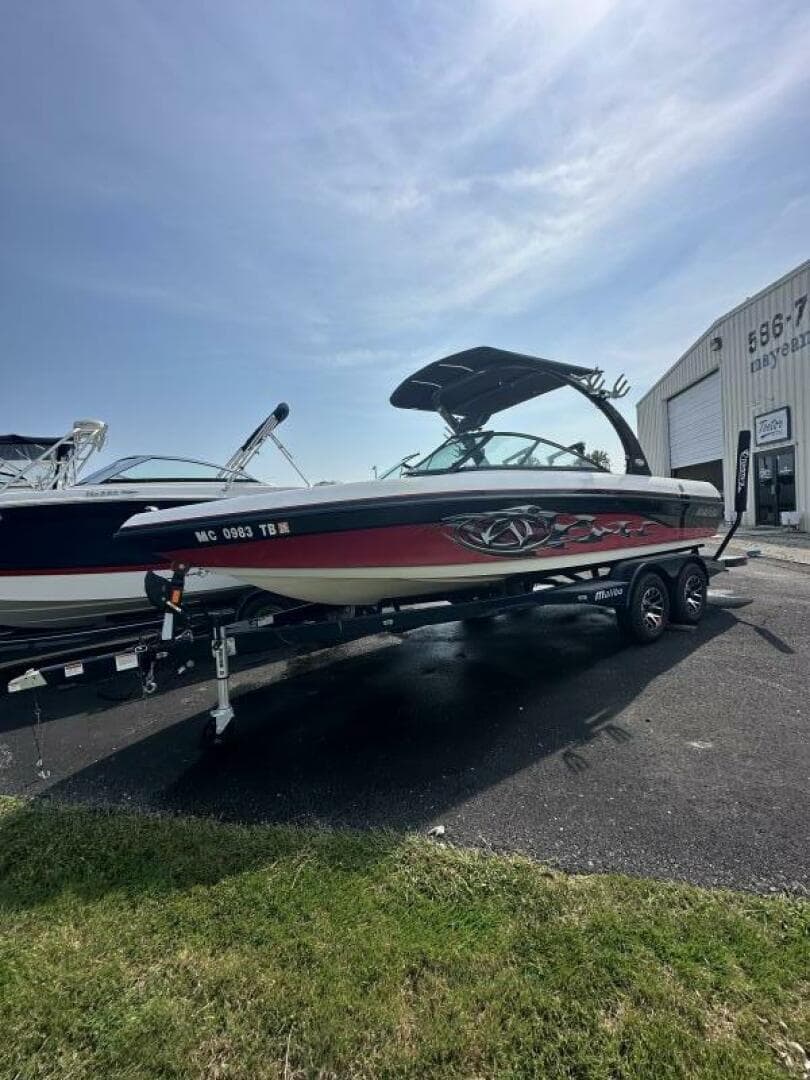 2007 Malibu 21 V Ride — photo 2