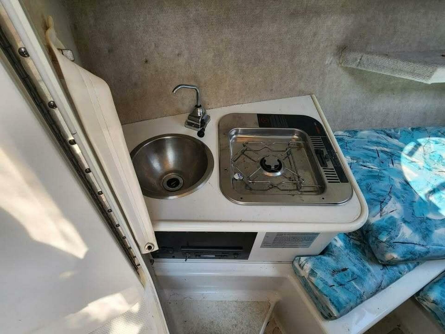 2000 Seaswirl Striper Striper 2600 WA — photo 16