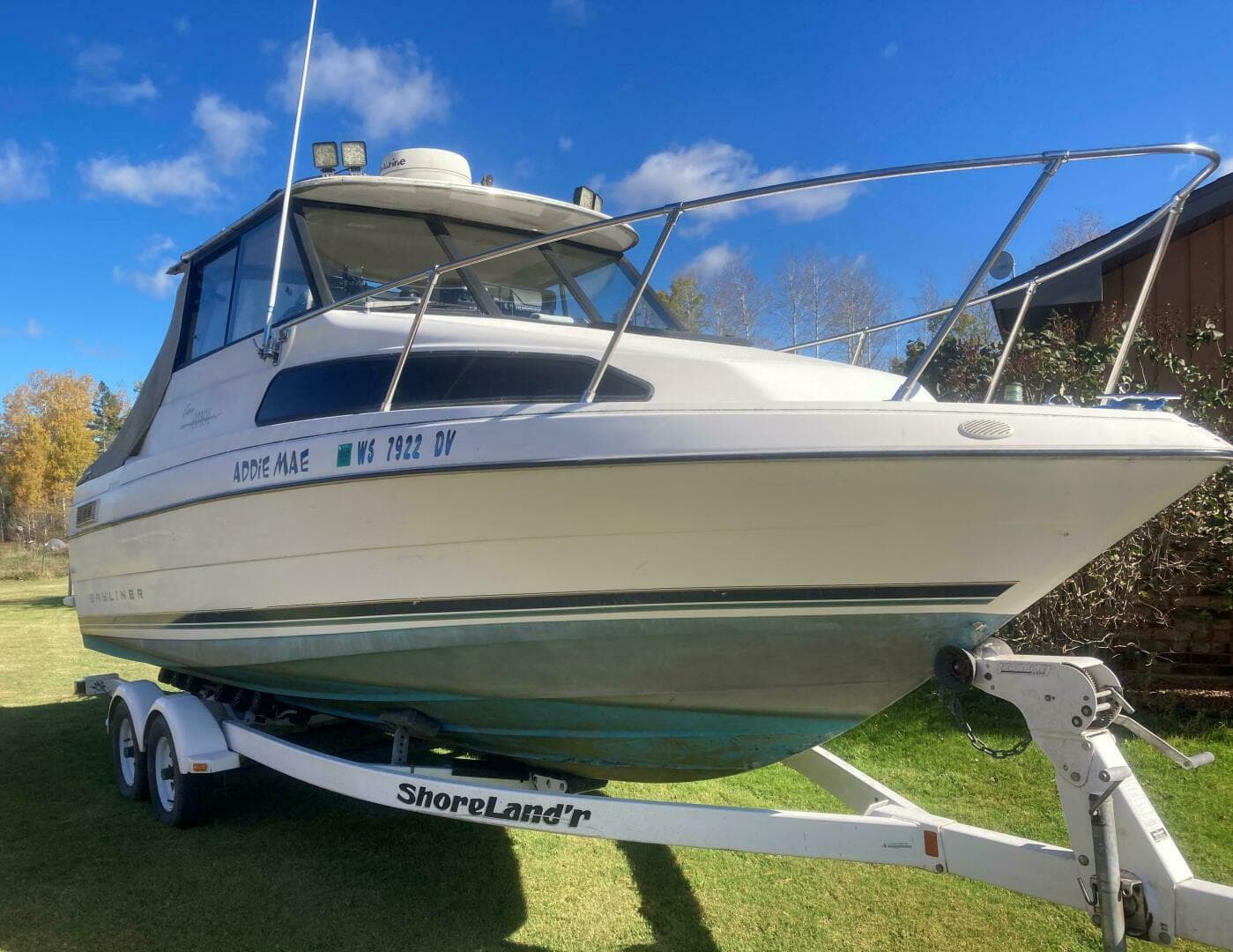 1996 Bayliner 2252 — photo 1