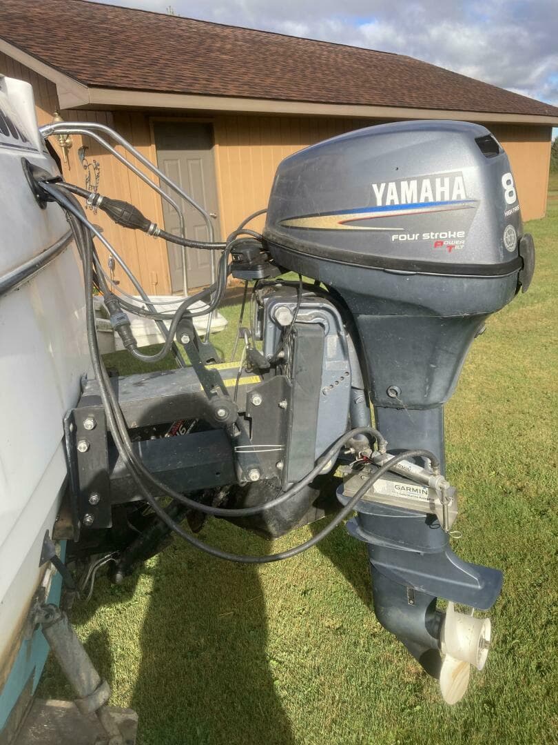 1996 Bayliner 2252 — photo 10