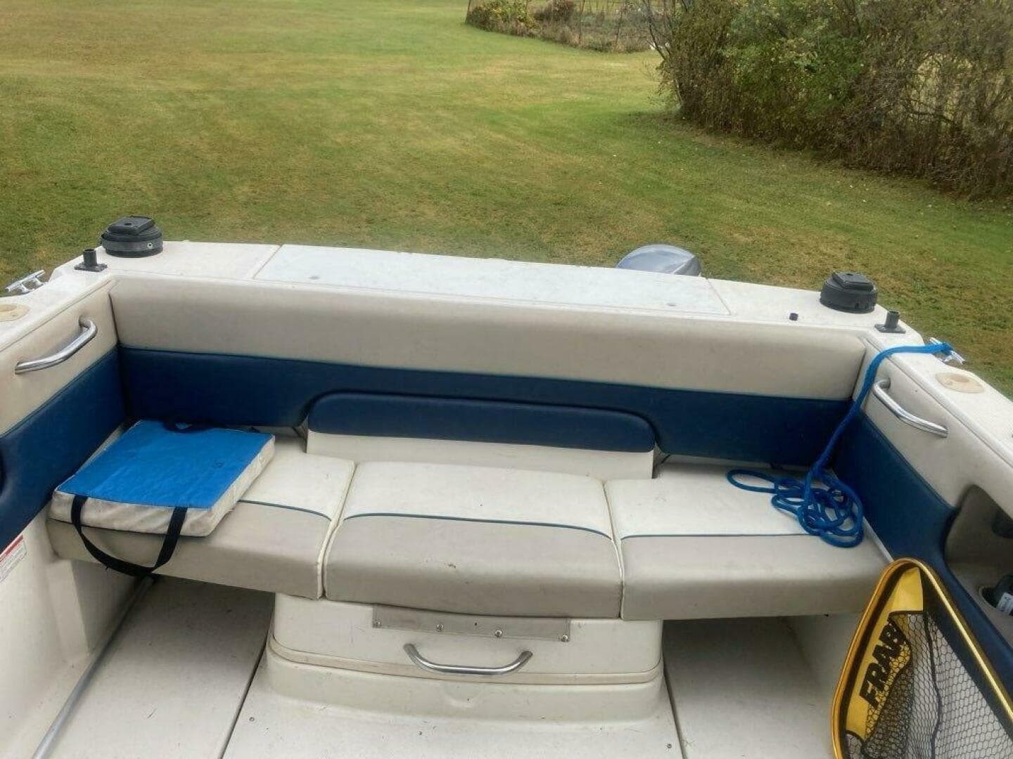 1996 Bayliner 2252 — photo 7