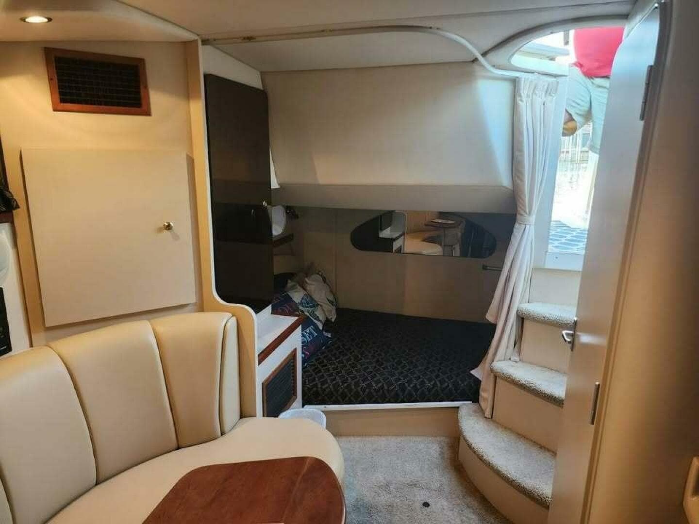 2001 Cruisers 3075 Express — photo 12