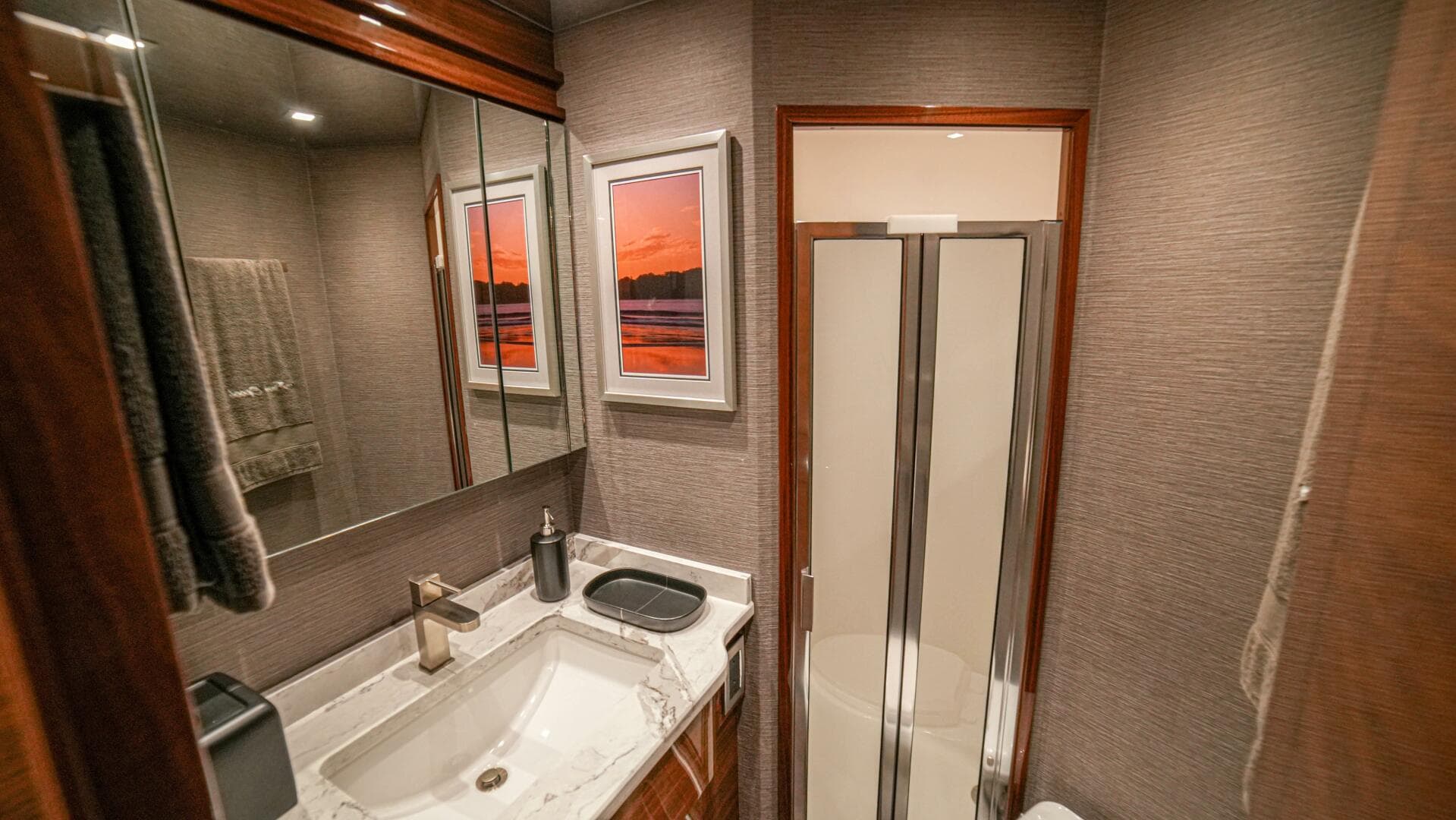 2023 Viking 72 Convertible — photo 58