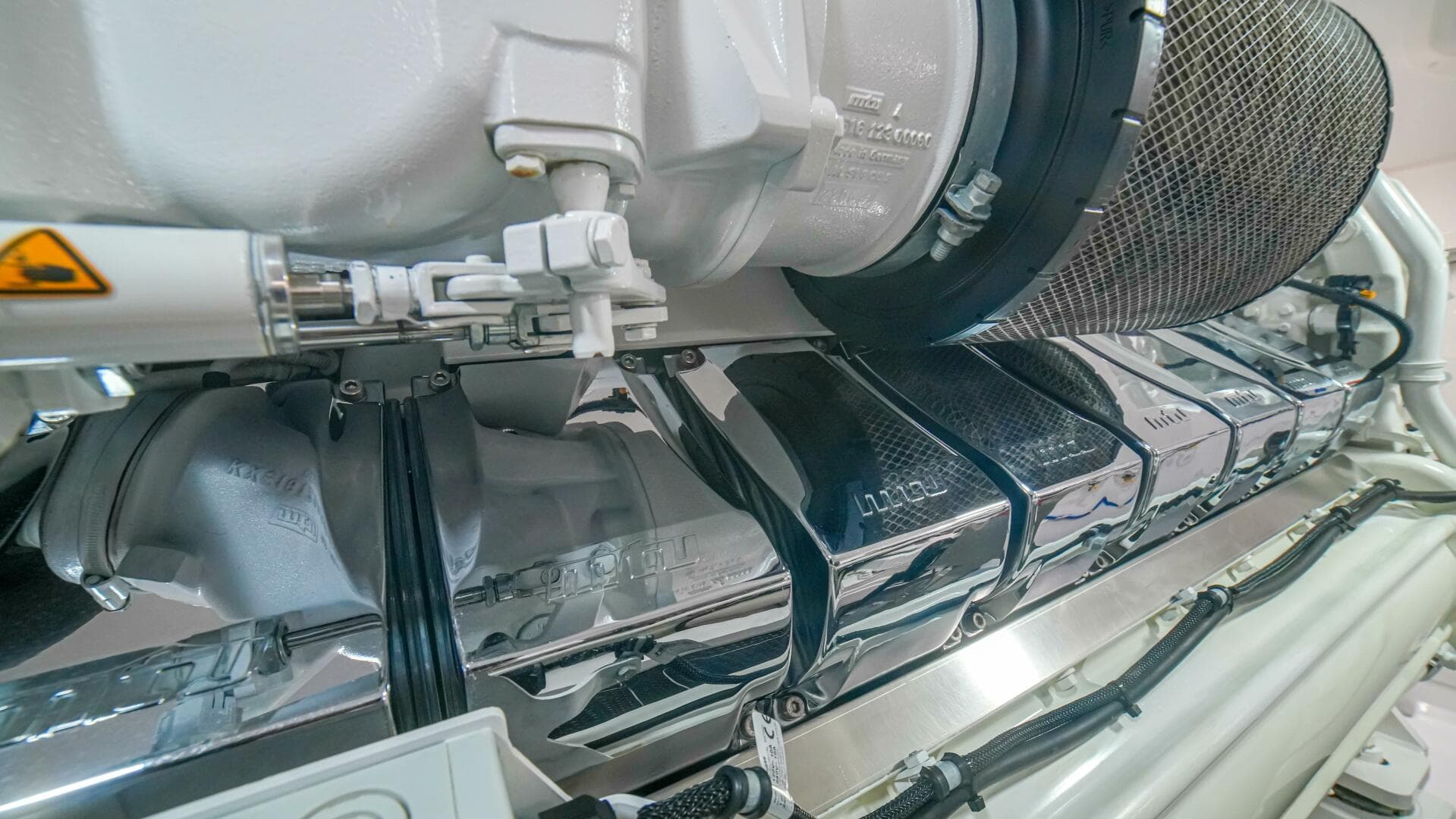 2023 Viking 72 Convertible — photo 106