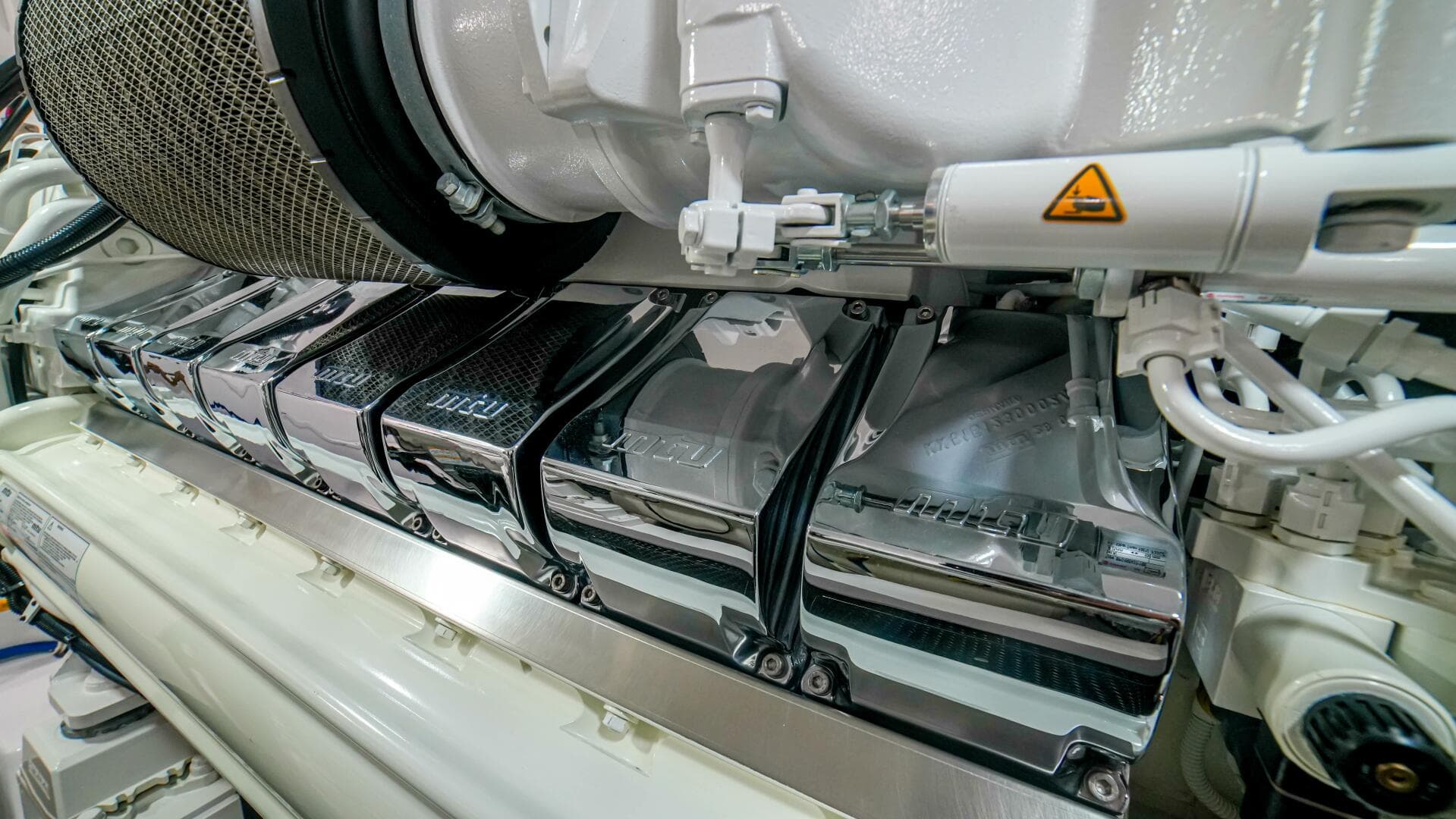 2023 Viking 72 Convertible — photo 107