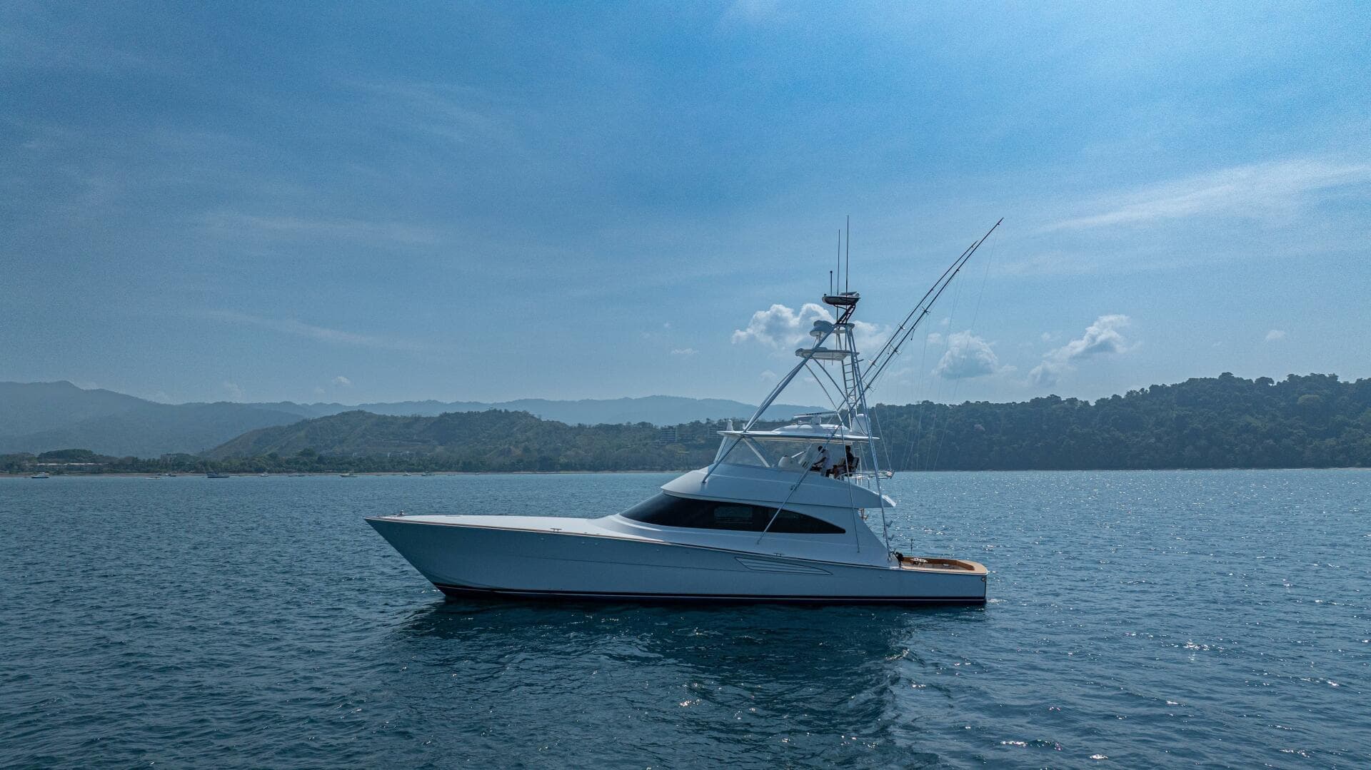 2023 Viking 72 Convertible — photo 131
