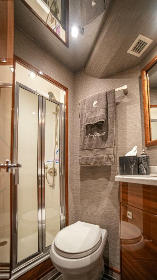 2023 Viking 72 Convertible — photo 69